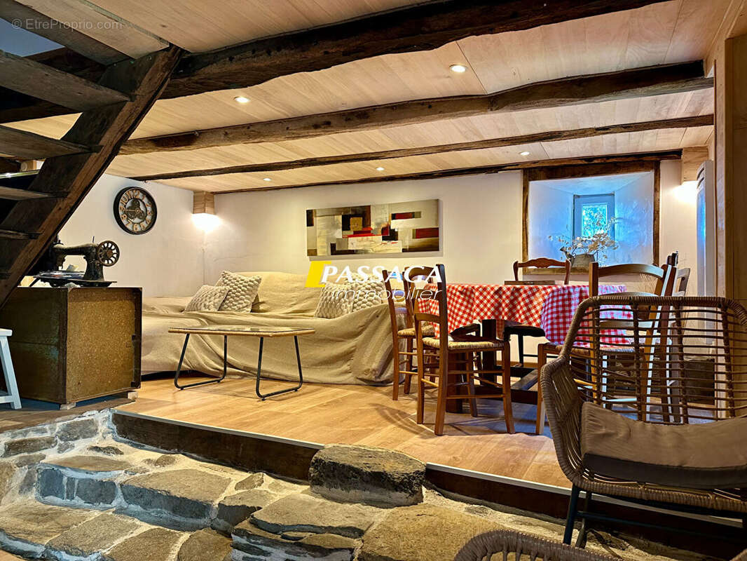 Maison à PRADES-D'AUBRAC