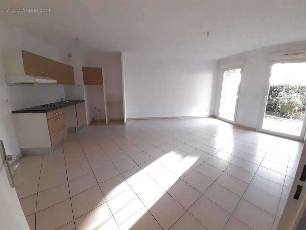 Appartement à PUGET-SUR-ARGENS