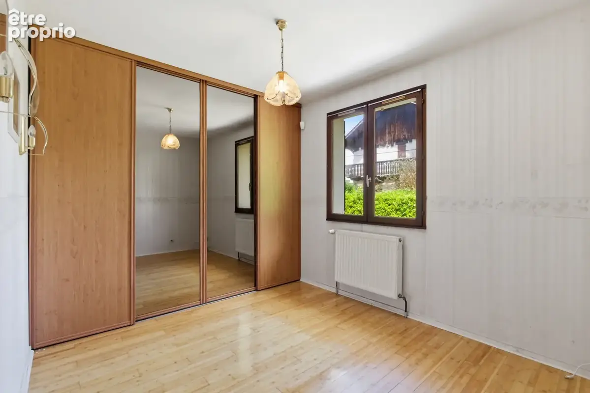 Gieres - Ensemble immobilier composé de deux maisons - photo 8