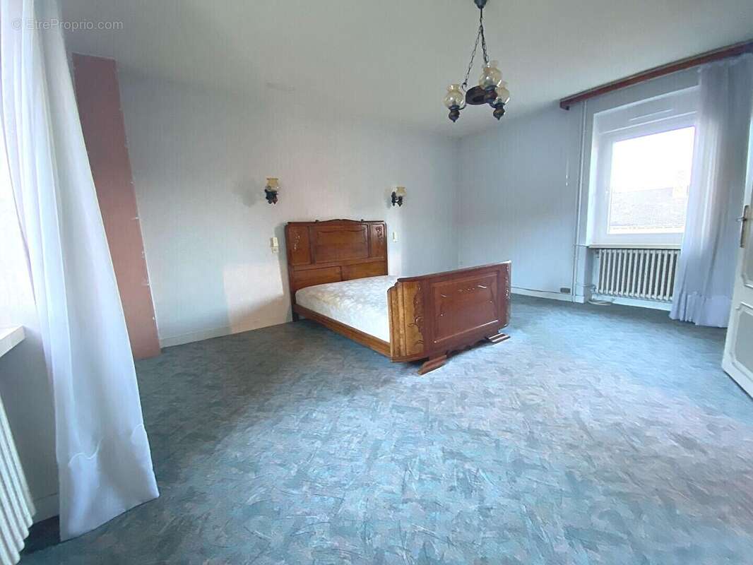 Maison à LA GUERCHE-DE-BRETAGNE