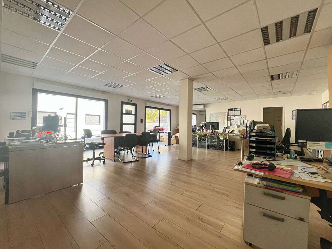 Commerce à MONTASTRUC-LA-CONSEILLERE