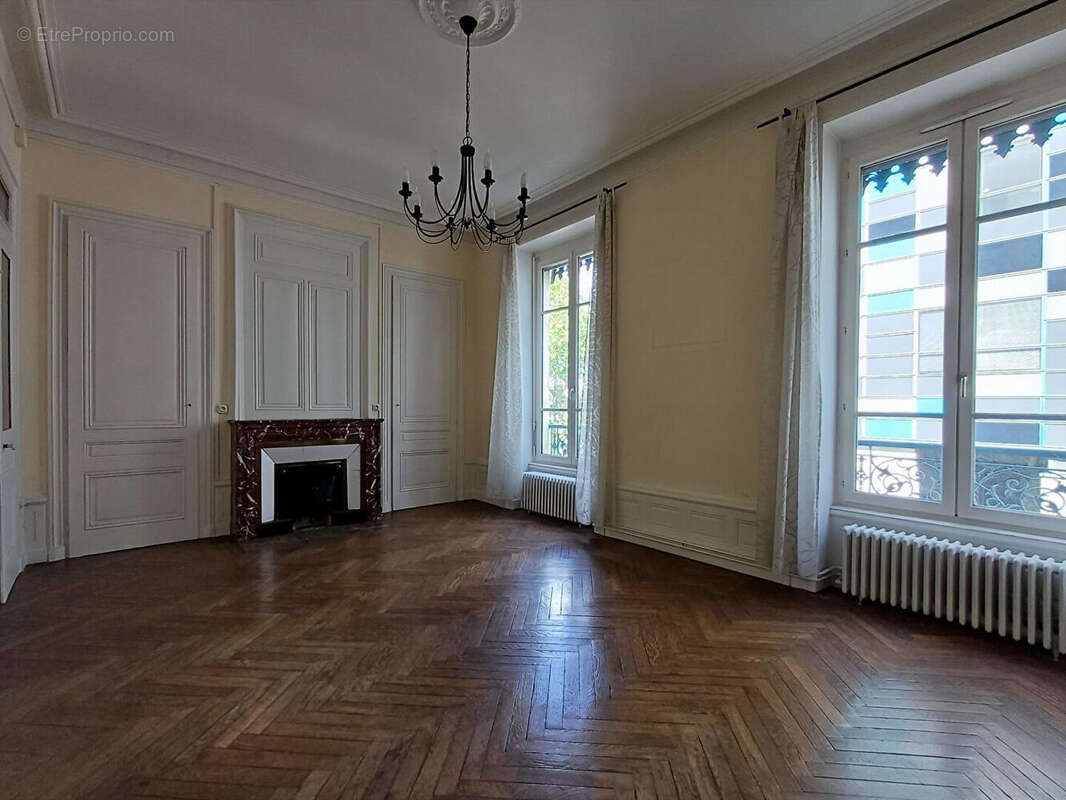 Appartement à LYON-7E
