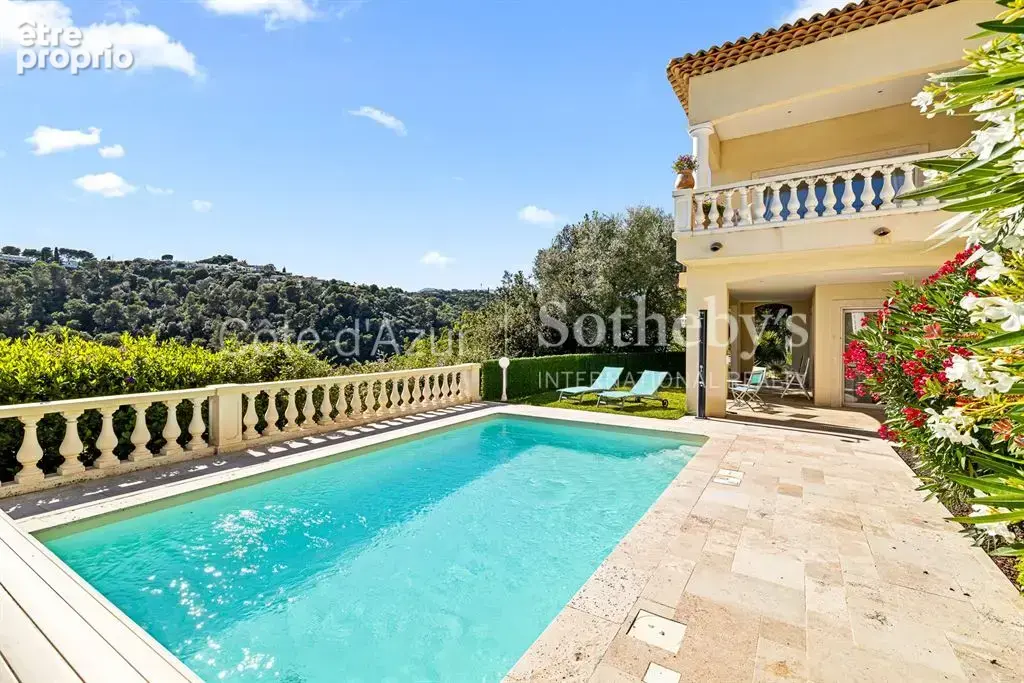 Villa néo-provençale avec piscine et vue mer à Cagnes-sur-Mer - photo 10