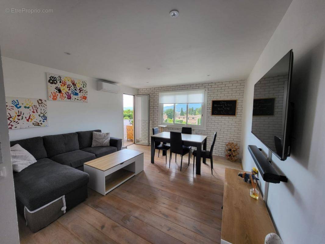 Appartement à LE CANNET