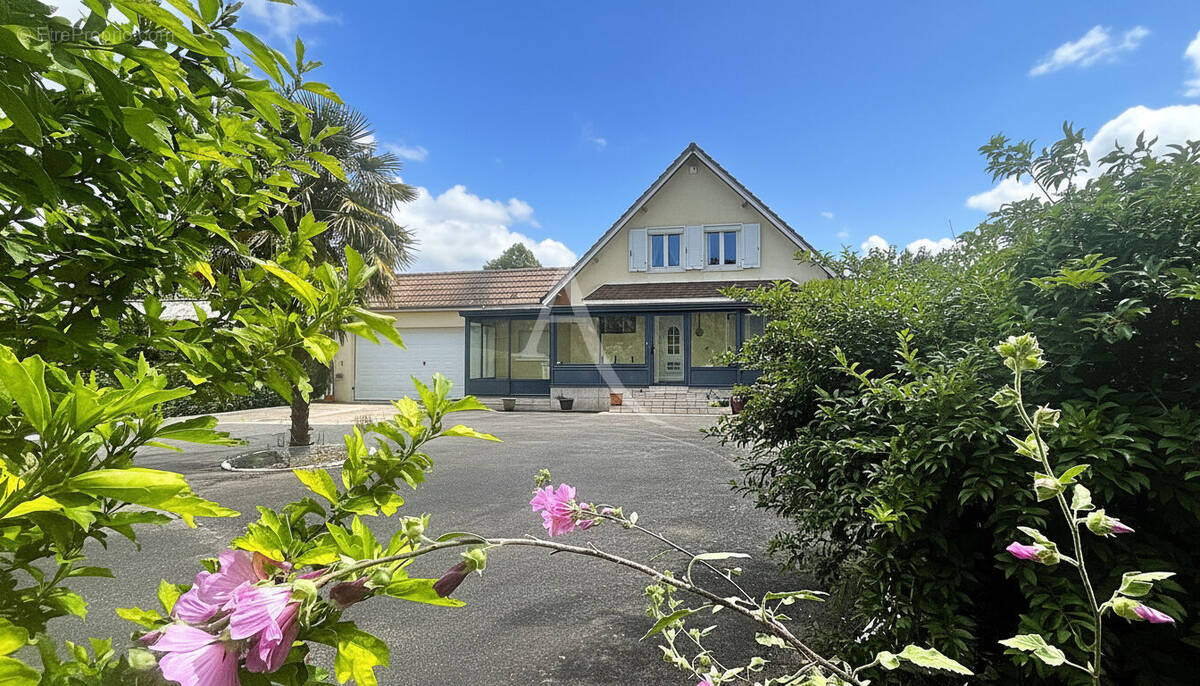 Maison à CHAILLES