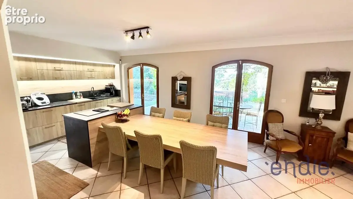 A Lorgues, charmante bastide de 158m2, 4 chambres, studio et piscine - photo 5