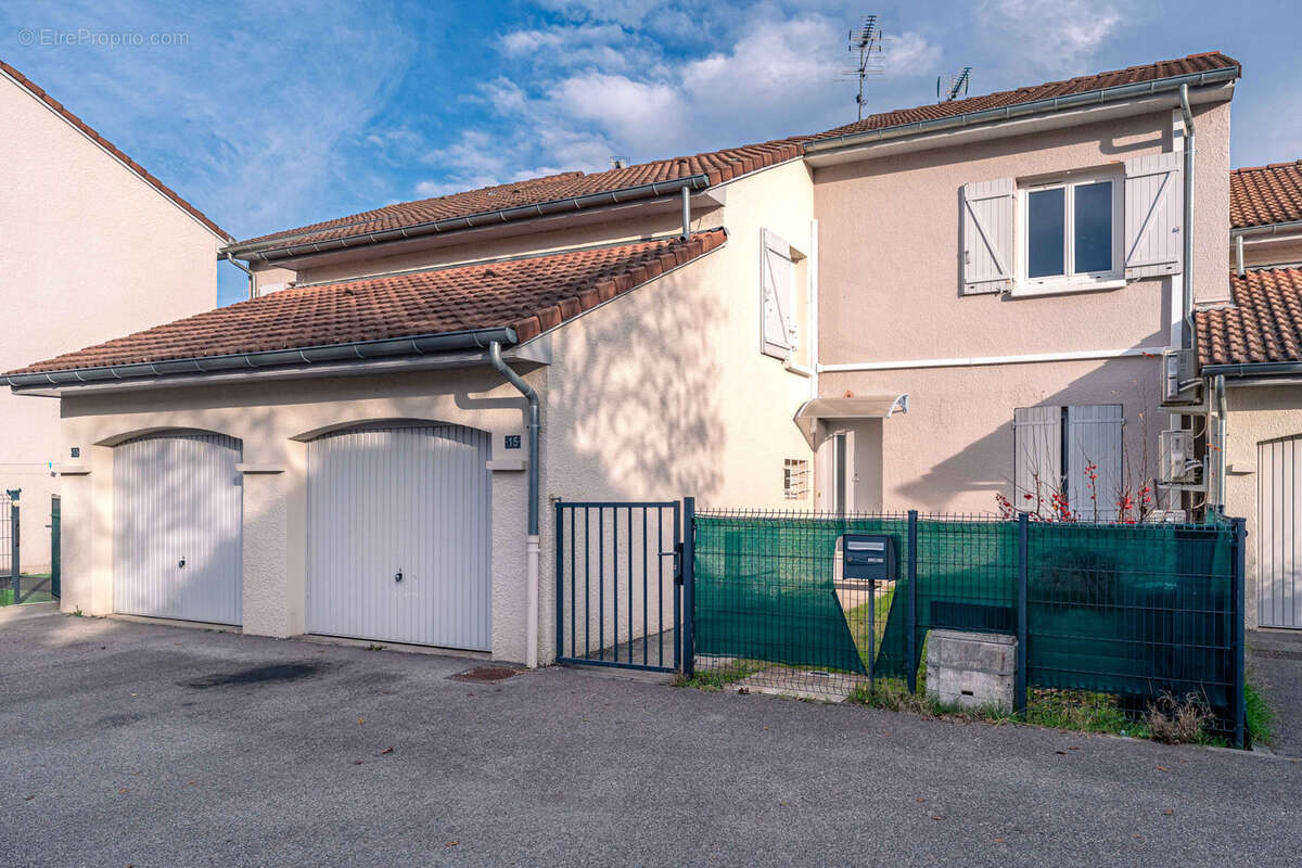 Maison à BOURGOIN-JALLIEU