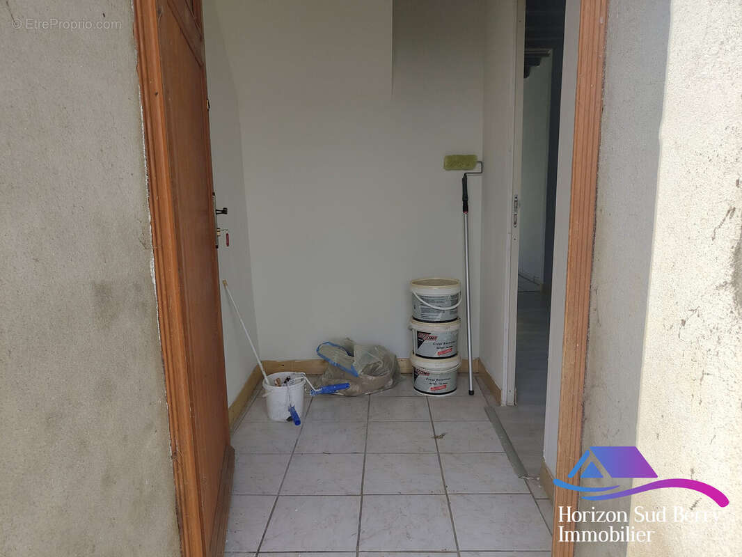 Entrée - Maison à LA BERTHENOUX