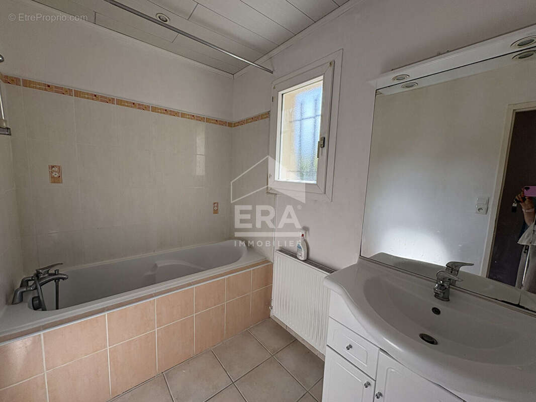 Maison 85m² à saintes - photo 10