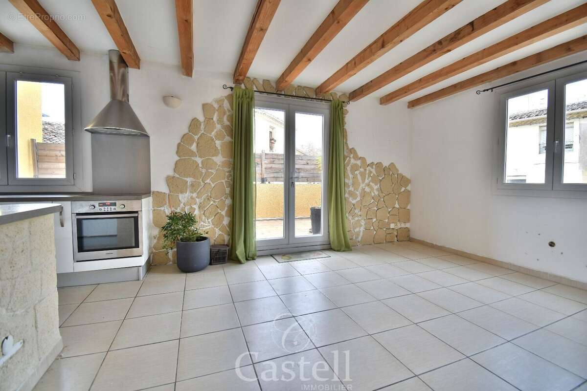Appartement à FLORENSAC