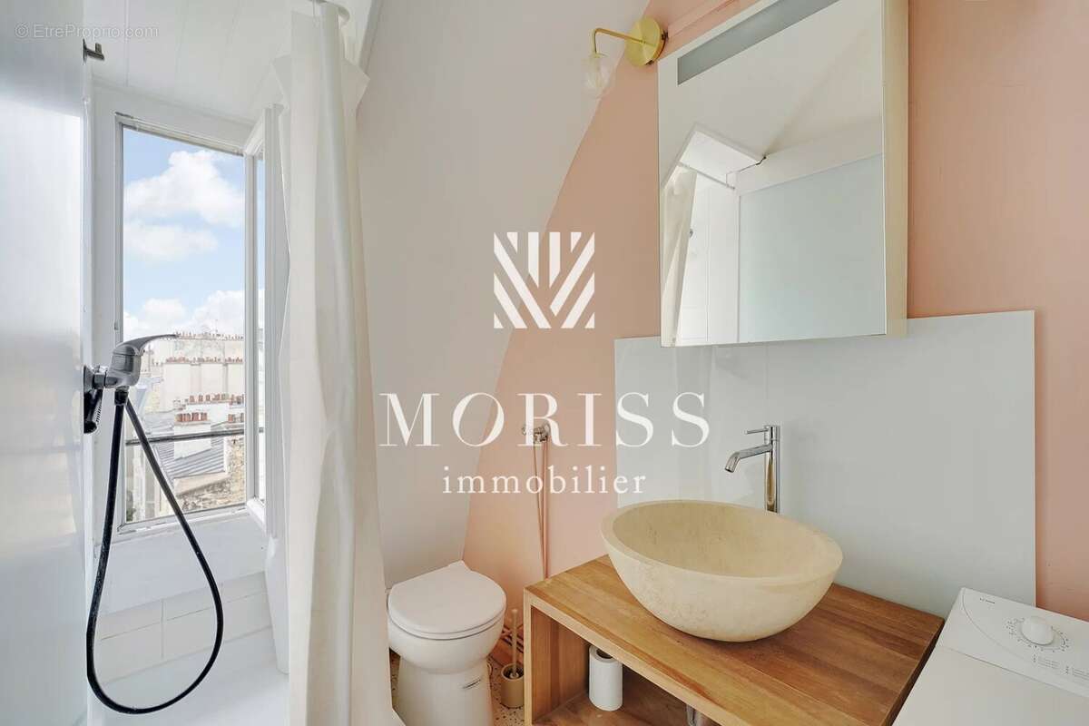 Appartement à PARIS-17E