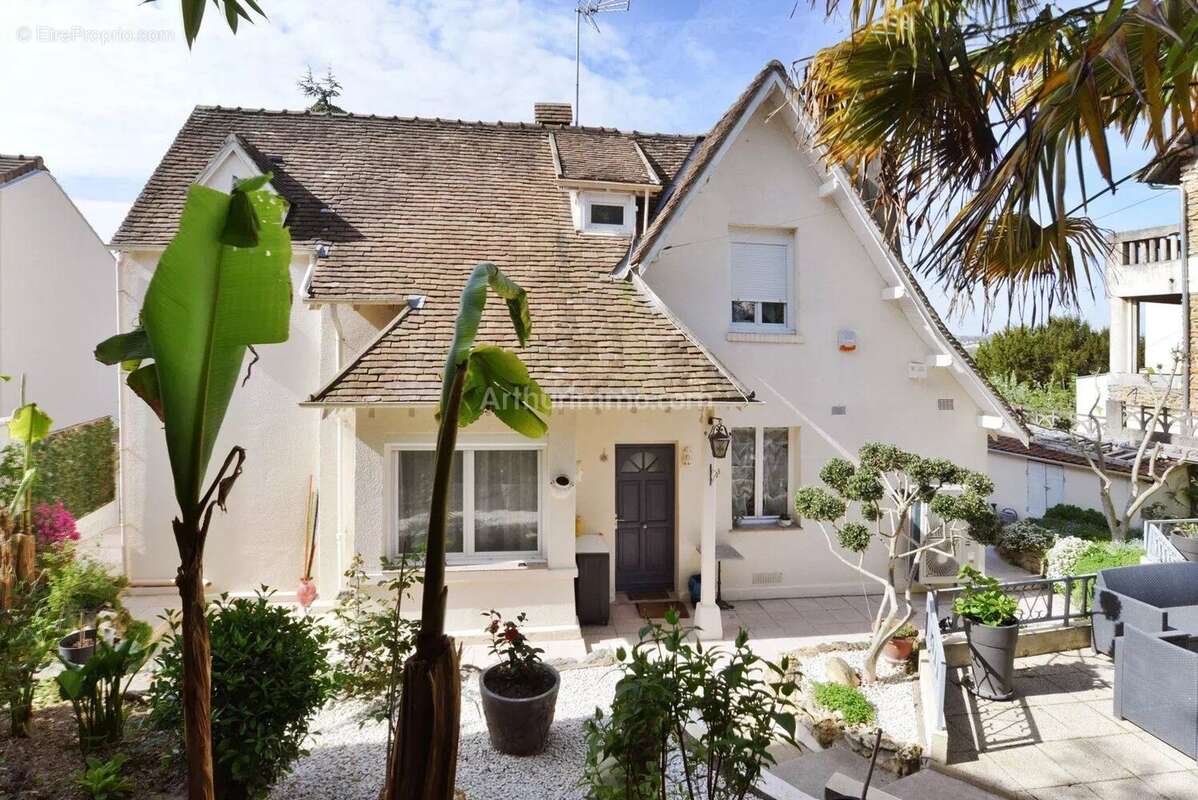 Maison à VILLENEUVE-SAINT-GEORGES