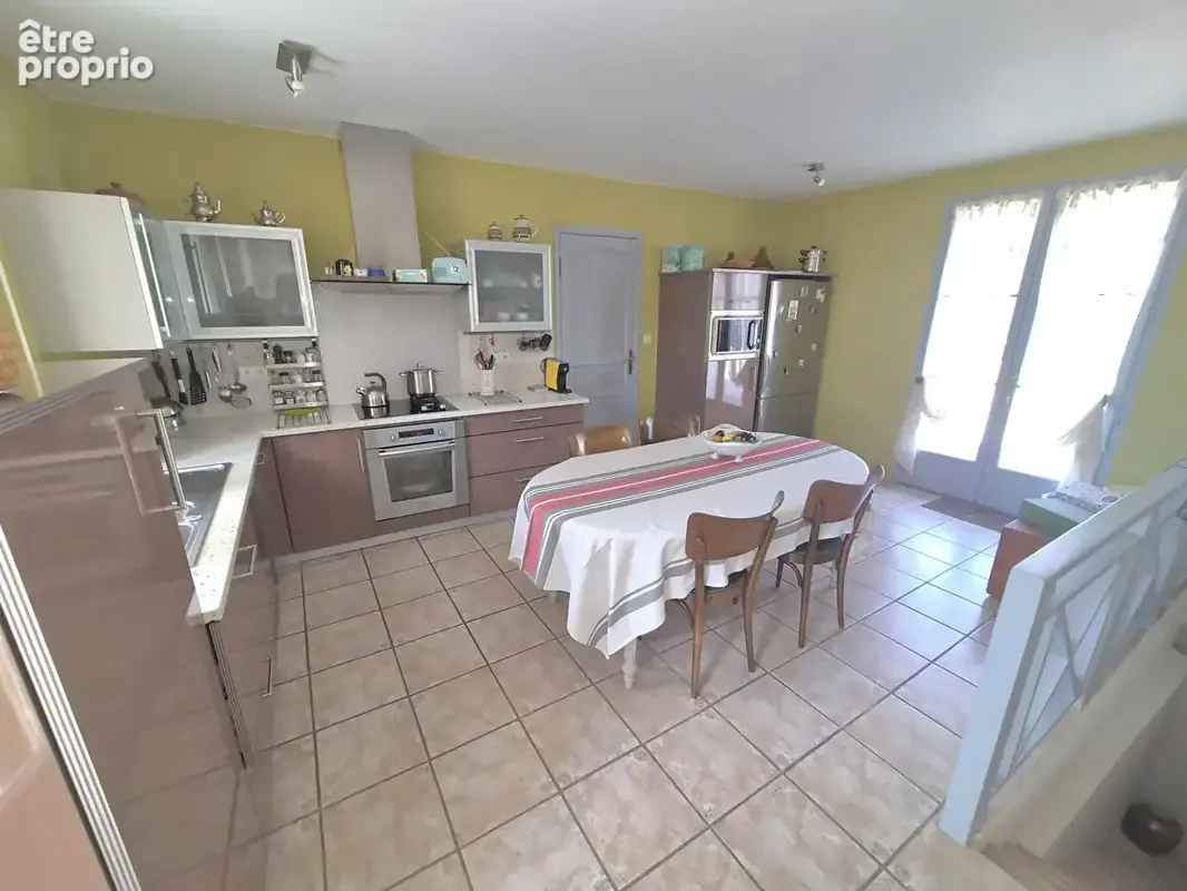 Maison en vente sur terrain de 1070 m² - photo 3