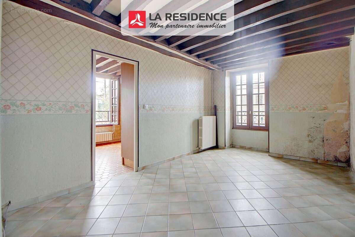 Maison à VERNEUIL-SUR-SEINE