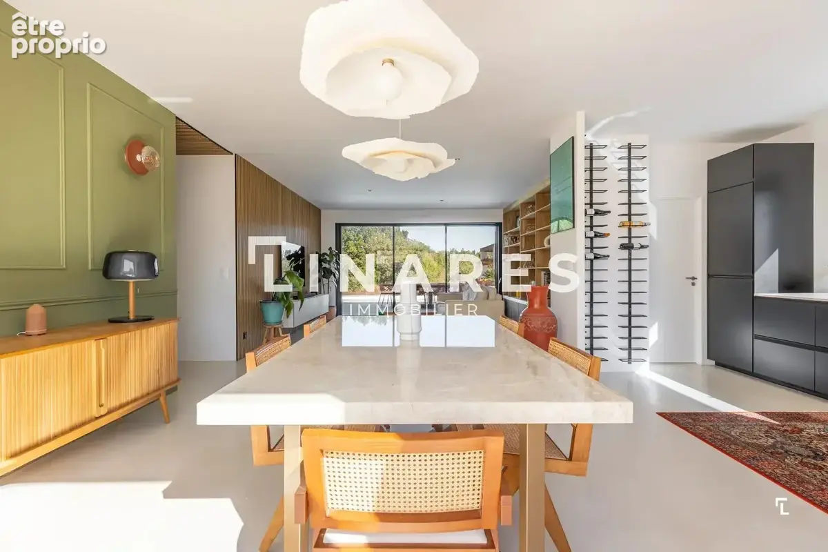 PÉPITE DESIGN - Maison T5 de 151m2 - PLAIN PIED - Terrain 1200m2 + Piscine + Garage  - 13610 LE PUY SAINTE RÉPARADE - photo 5