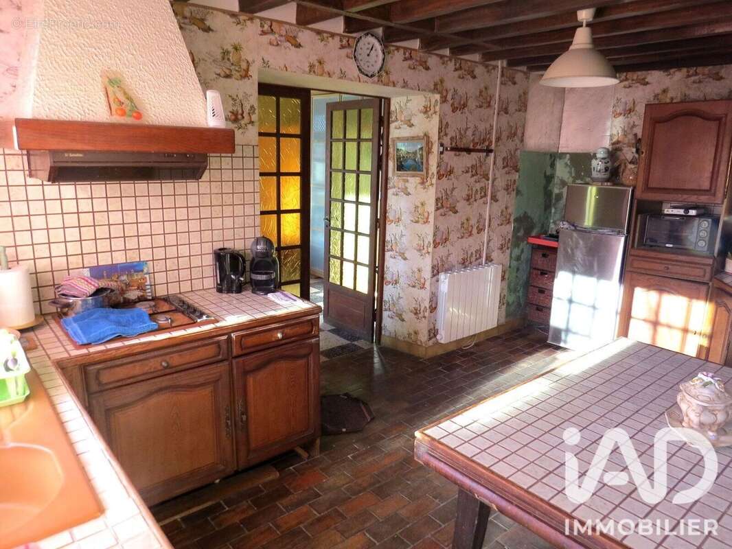 Maison 137 m² à Monneville  - photo 2