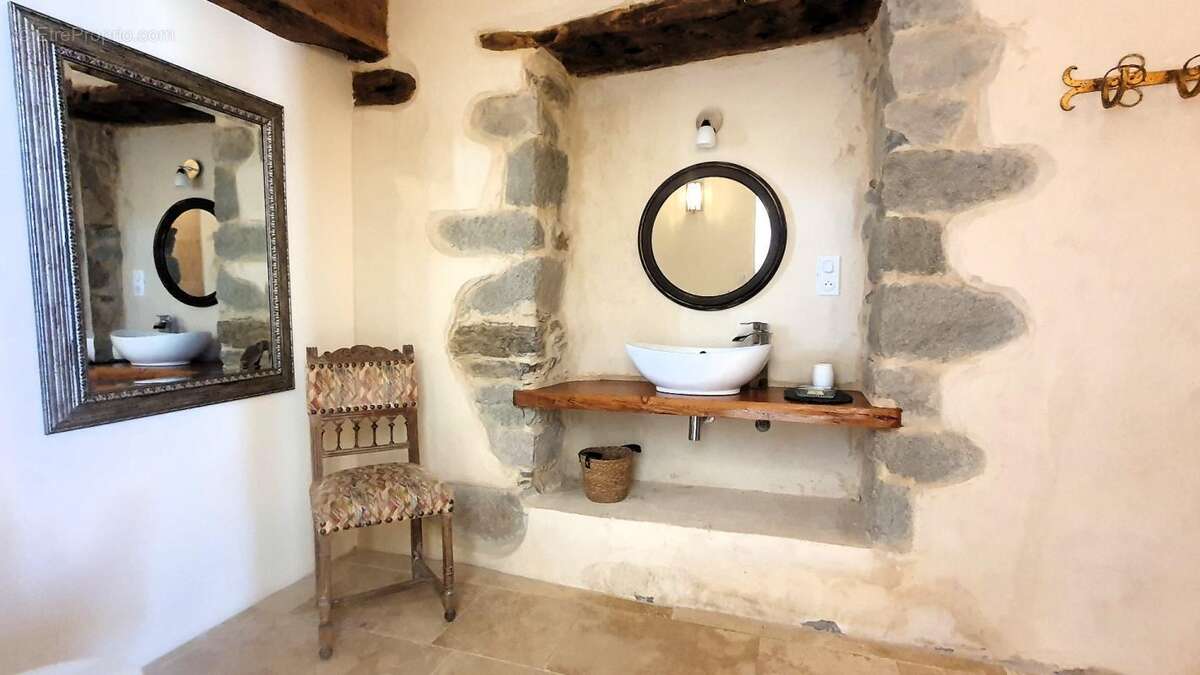 Maison à BOR-ET-BAR