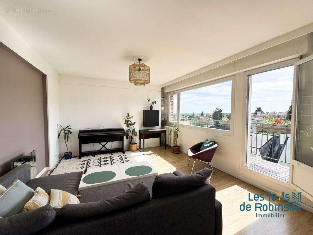 Appartement à LE PLESSIS-ROBINSON