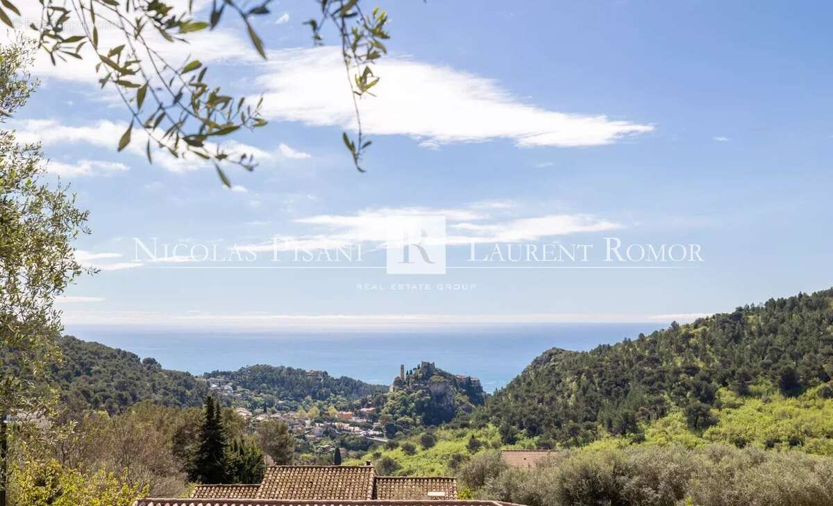 Appartement à EZE