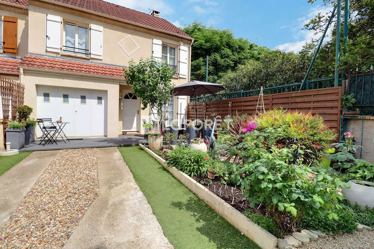 Maison à VITRY-SUR-SEINE