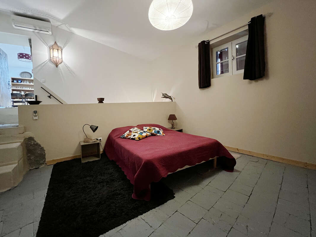 Maison à CADEROUSSE