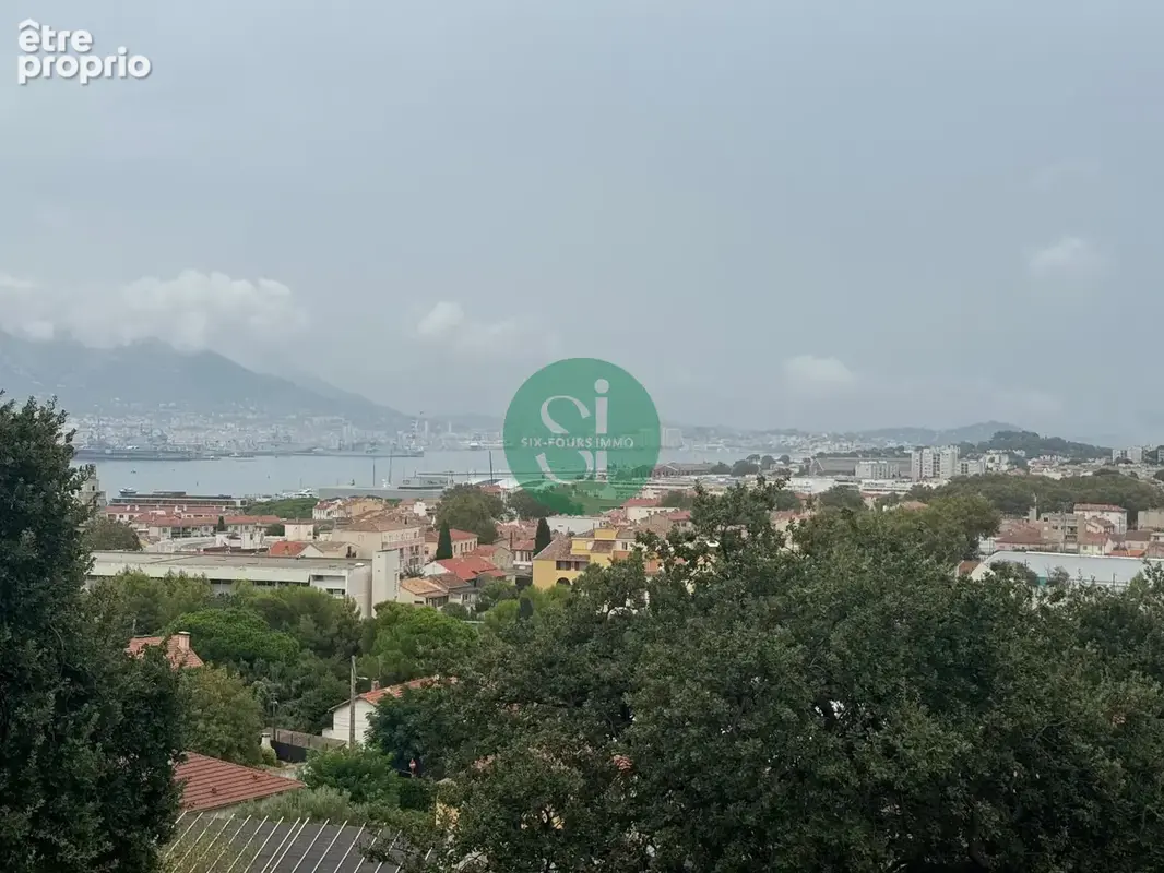 LA SEYNE-SUR-MER   T4 DE 68 M2 Traversant avec Superbe Vue Rade de Toulon & Calme Absolu - photo 2