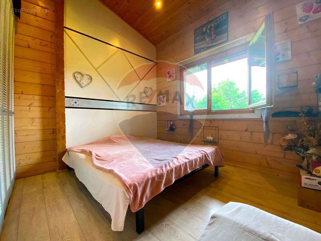 Maison à LA GRIPPERIE-SAINT-SYMPHORIEN