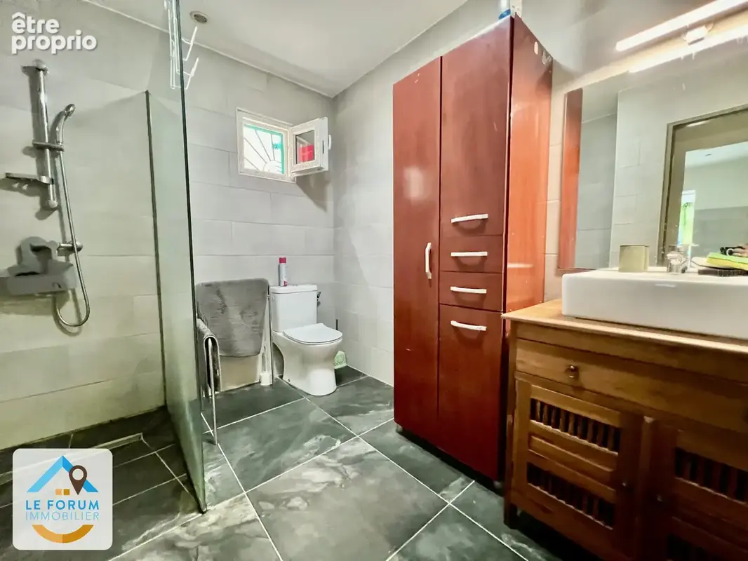 Tampon 97430 - villa f6 - beaux espaces - vue mer - grand jardin - quartier calme - photo 13