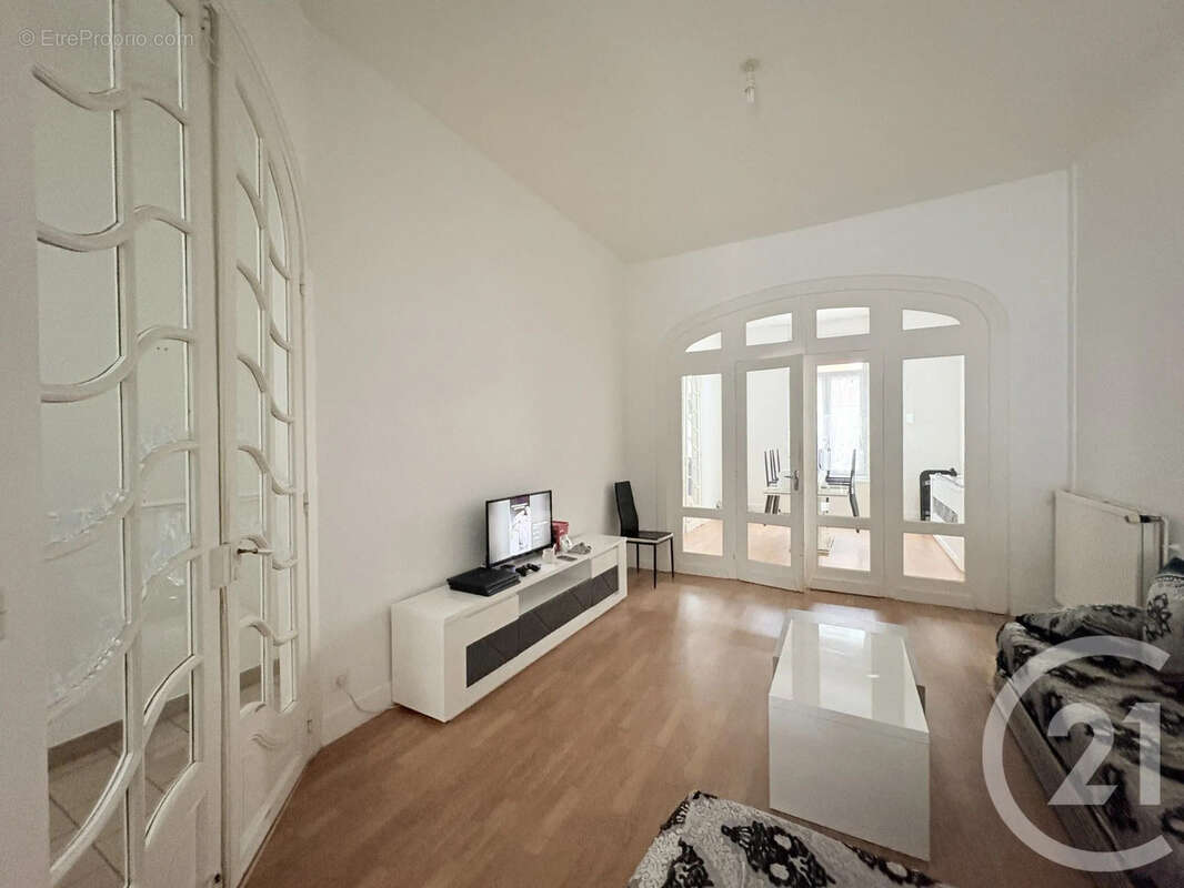 Maison à SAINT-QUENTIN