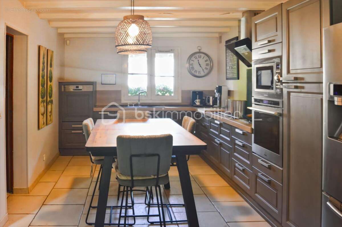 Maison à CLAYE-SOUILLY