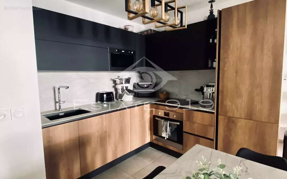 Appartement à ROQUEFORT-LES-PINS