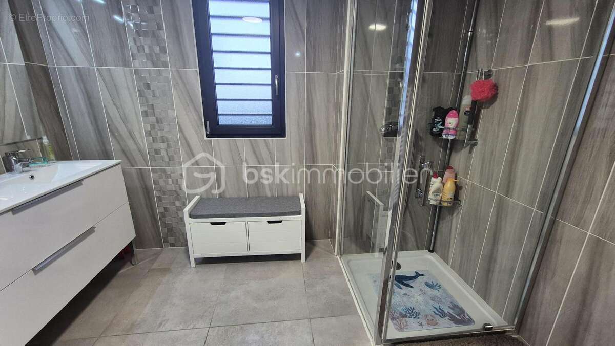 A vendre villa recente trois faces de 108m² sur terrain de 300m² en impasse a saint cyprien plage - proche du port - trois chamb - photo 22