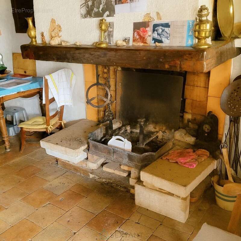 Maison à SAUMANE