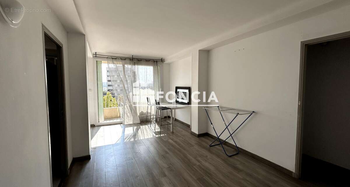 14ᵉ arrondissement de marseille t4 70m2  loué traversant avec balcon, loggia et stationnement – - photo 2