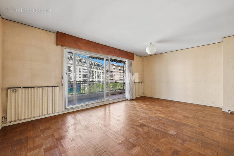 Appartement à BOURG-LA-REINE