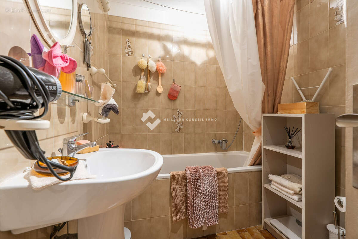 Appartement 28 m² à Aix-En-Provence  - photo 5