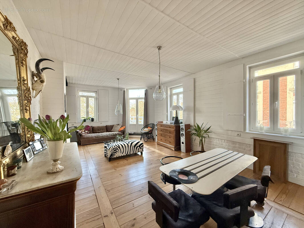 Appartement à LA MADELEINE