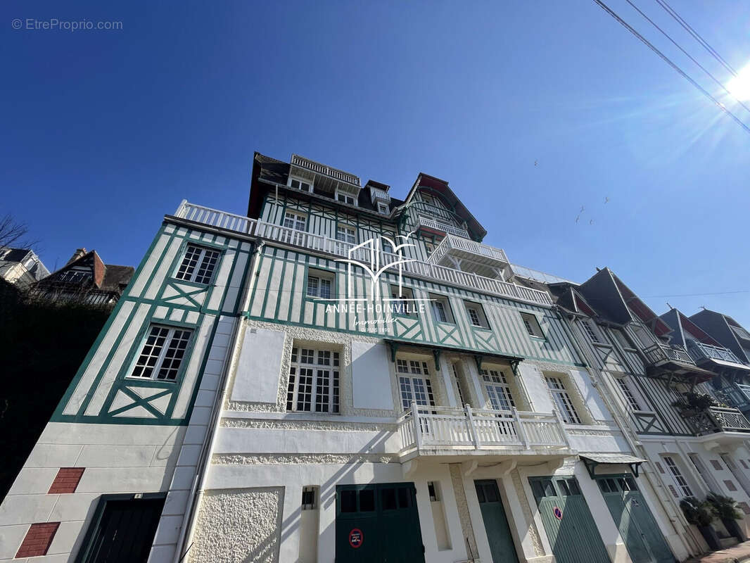 Appartement à TROUVILLE-SUR-MER