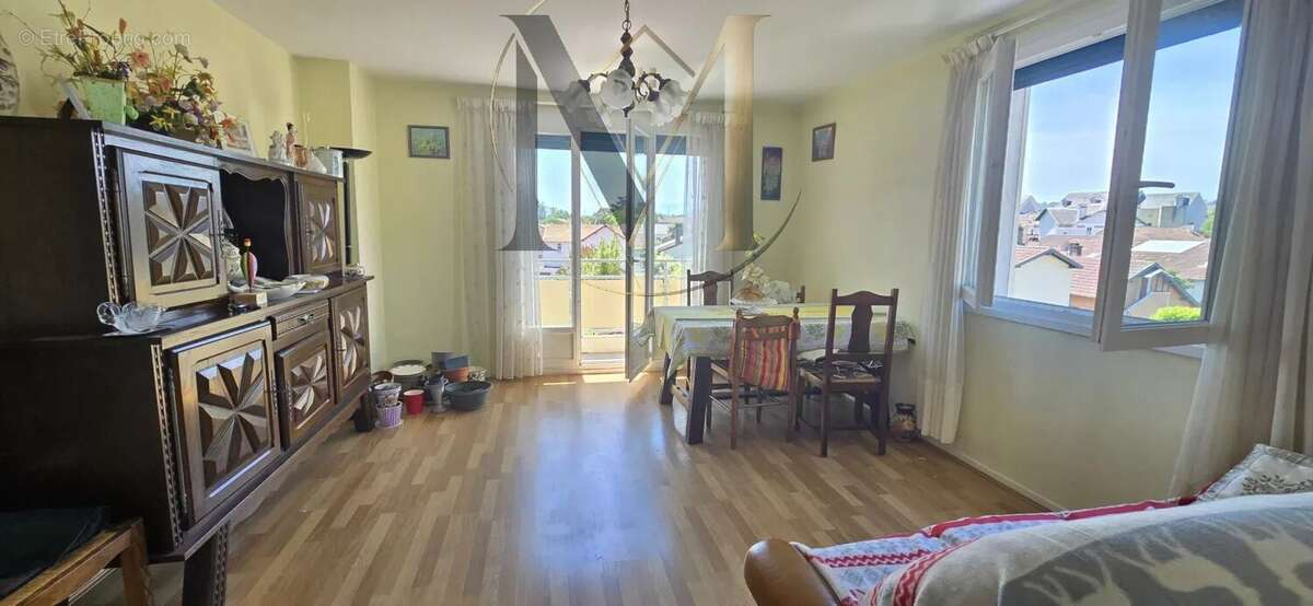 Appartement à BIZANOS