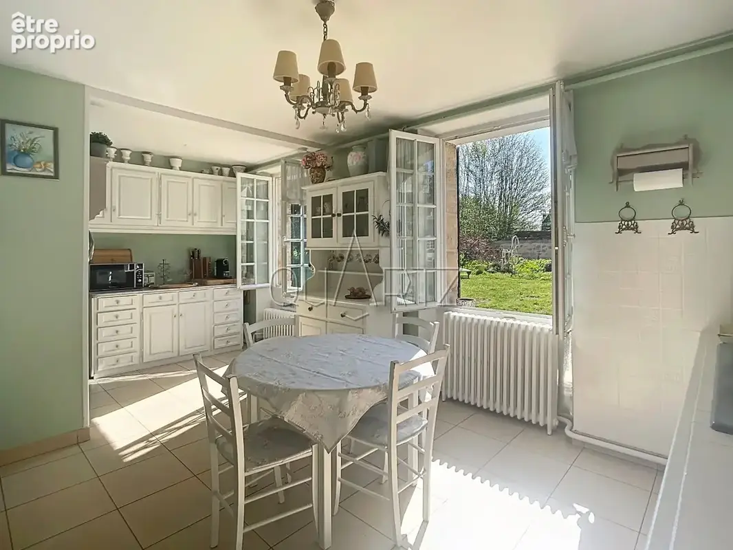 Maison 10 pièces 340 m² à vendre à Nesles-La-Vallee (95690) - photo 12
