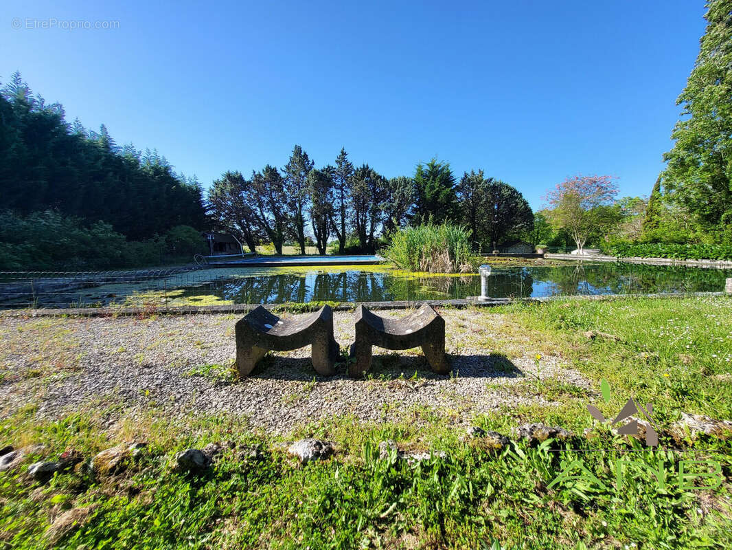 Maison à BUSSAC-SUR-CHARENTE