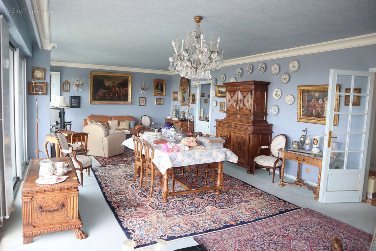 Exclusif - cauderan - parc bordelais - t5 avec grand balcon - cave et parking - photo 3