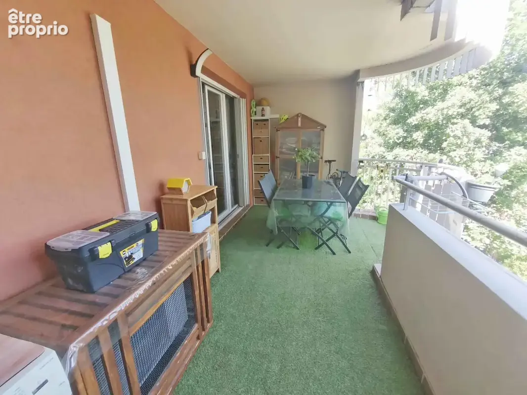 Vence proche centre - Appartement 3 pièces de 64 m2 avec terrasse et parking - photo 2