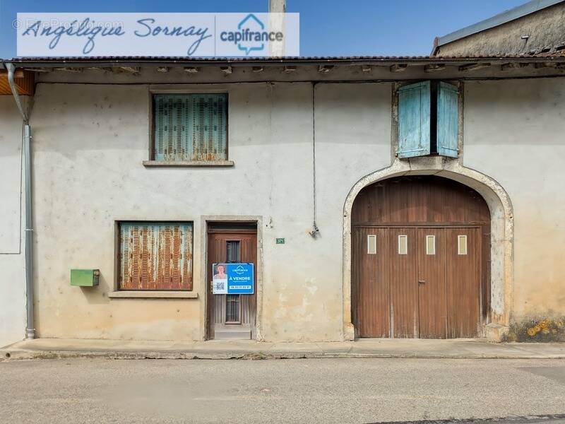 Maison à SAINT-JULIEN