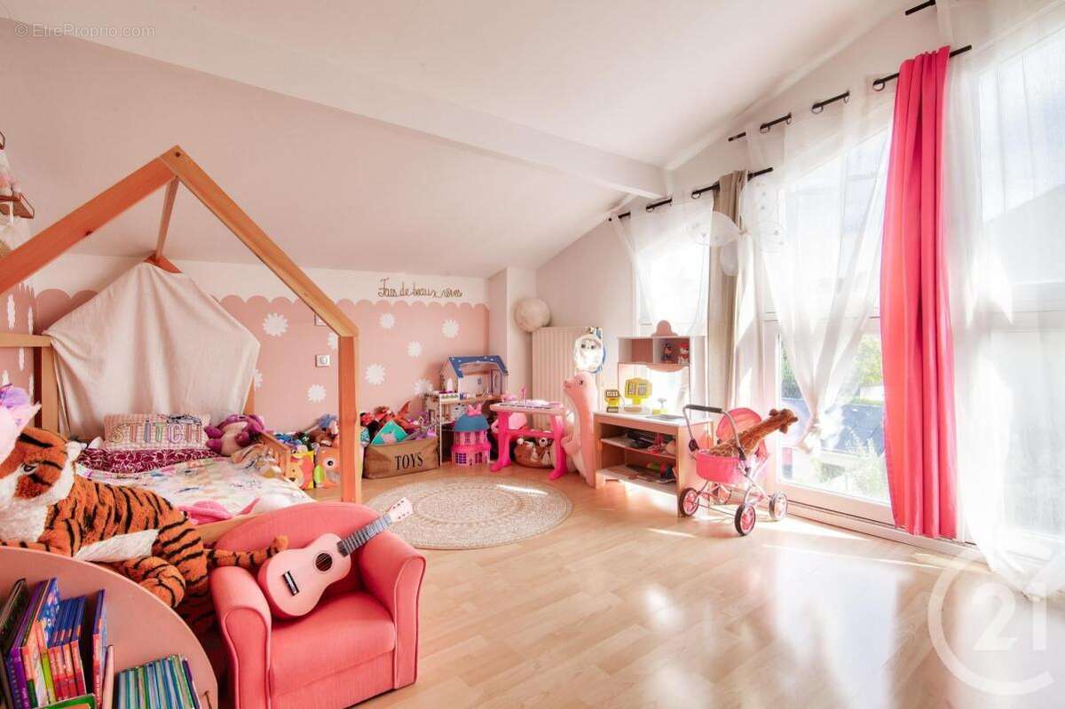 Maison à LES PAVILLONS-SOUS-BOIS