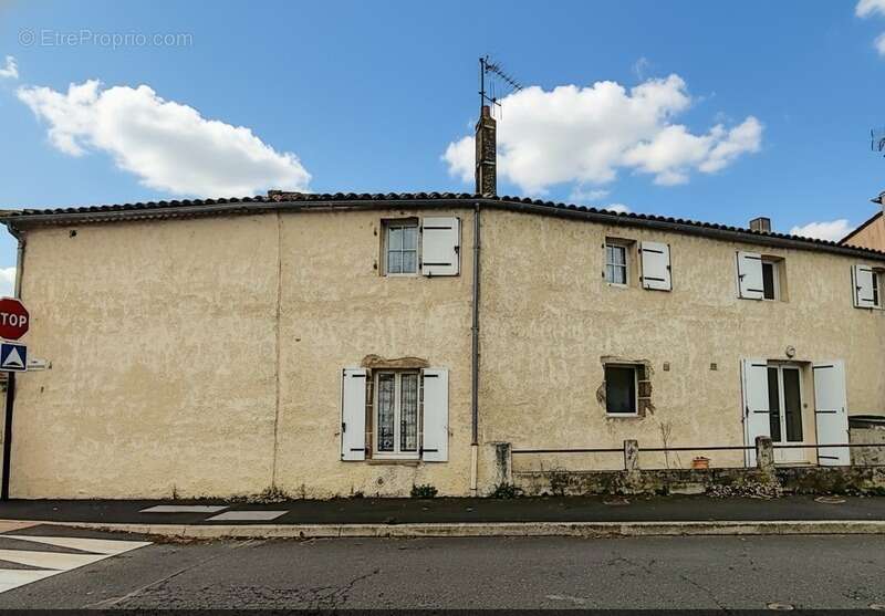 Appartement à LA BRUFFIERE