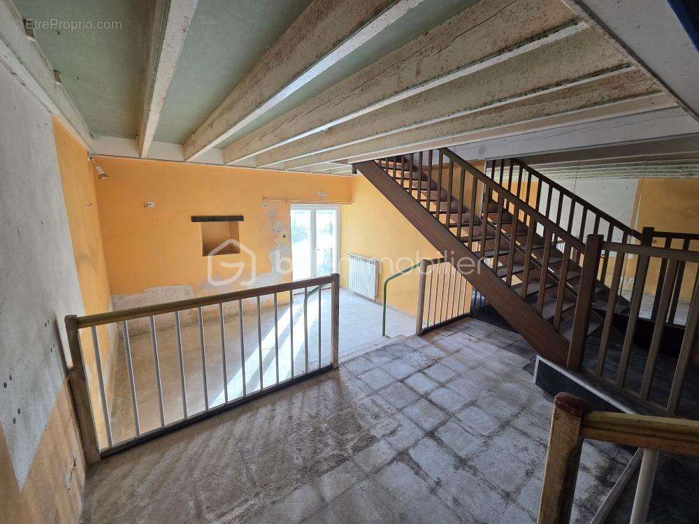 Maison 8 pièces 300m2 - photo 8