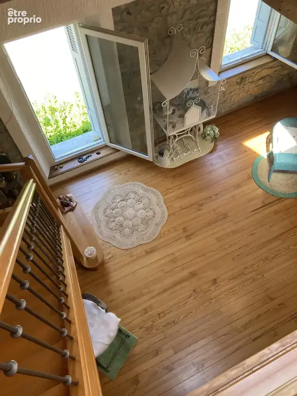 Propriété exceptionnelle en bord de rivière avec 3 appartements, grands garages et magnifique jardin à Axat - photo 27
