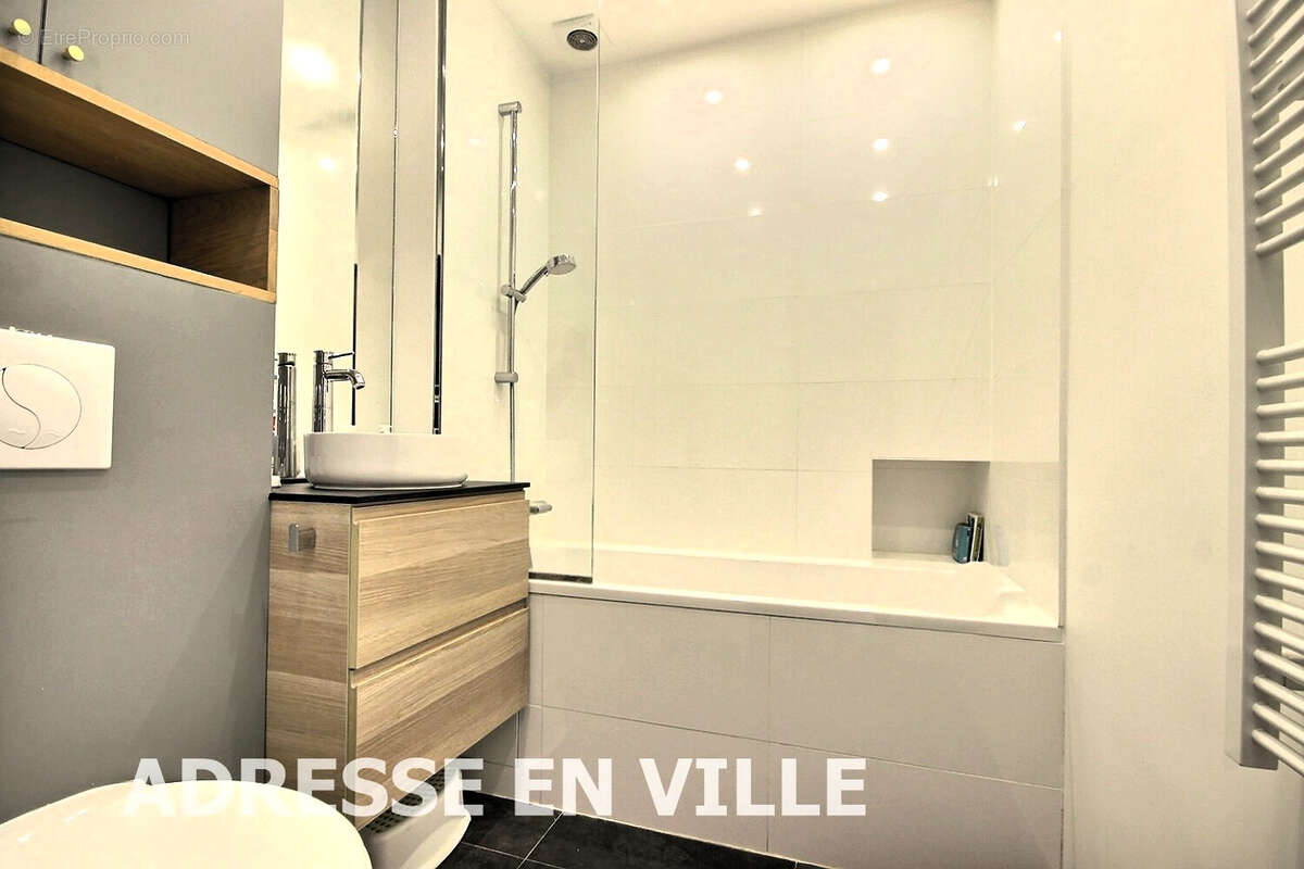 Appartement à LEVALLOIS-PERRET
