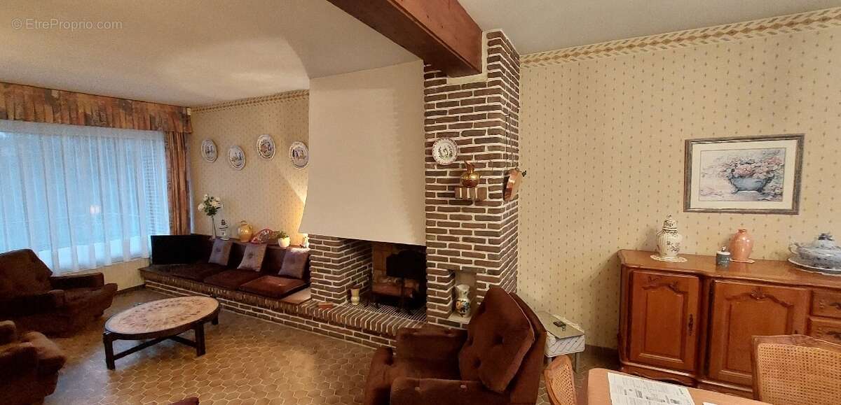 Maison à BRUAY-LA-BUISSIERE